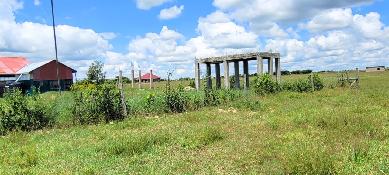 Kitengela plain land 